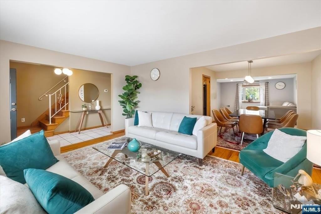 315 Longworth Ave - Photo 6 of 29