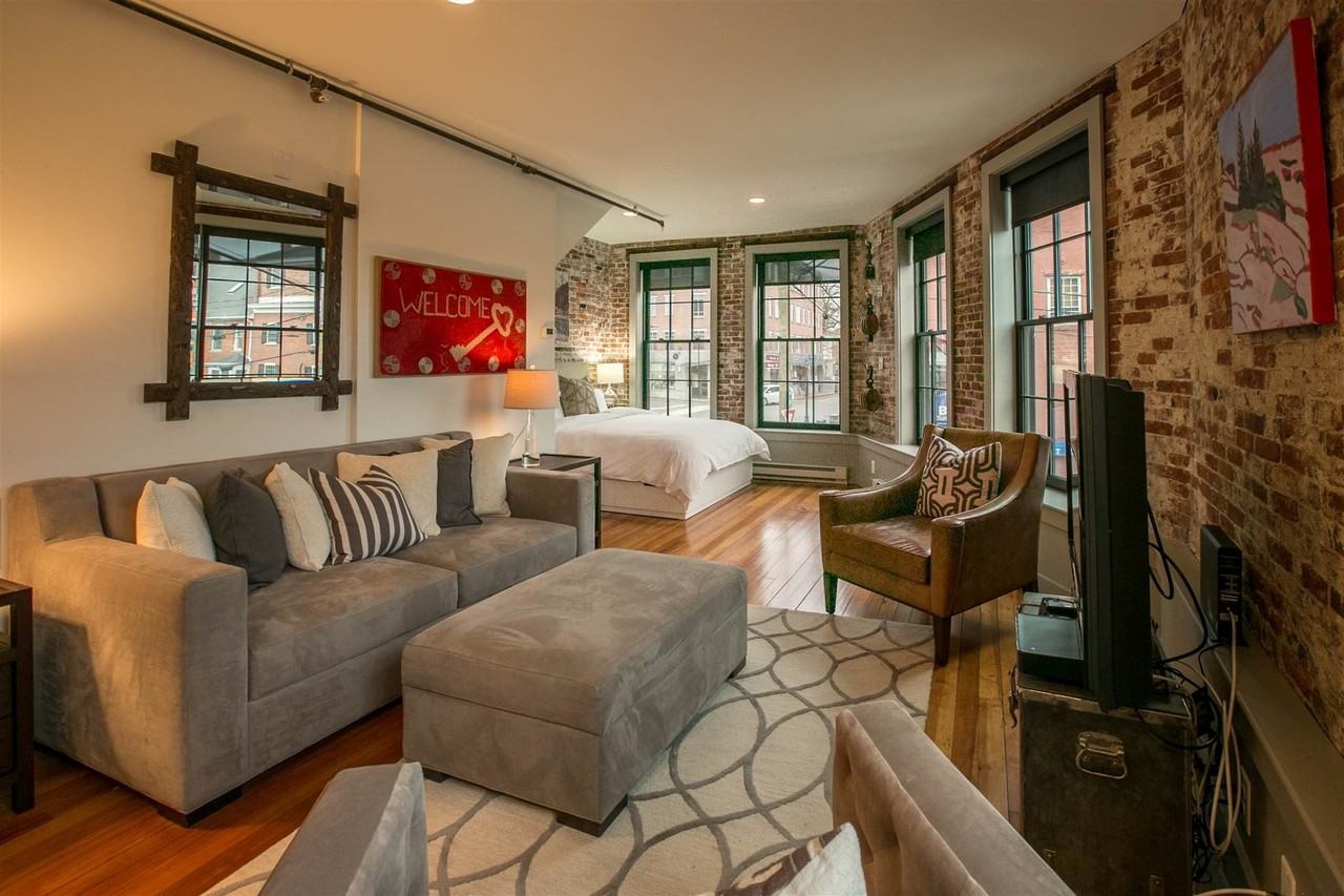 140 Penhallow St #2A - Photo 3 of 7