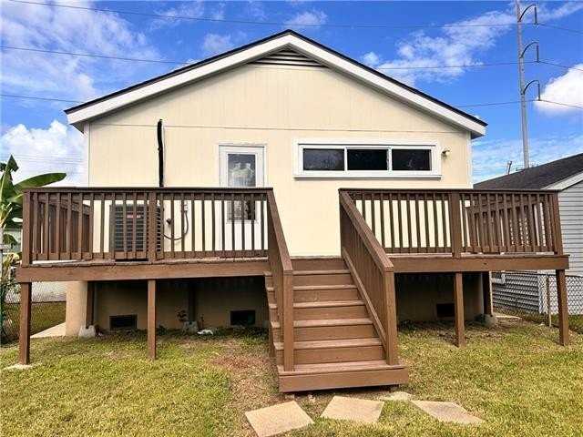 3219 Leonidas St - Photo 2 of 8