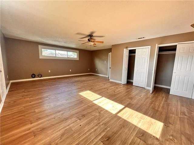 3219 Leonidas St - Photo 4 of 8