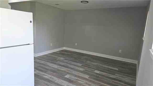 924 Deslonde St #A - Photo 5 of 13