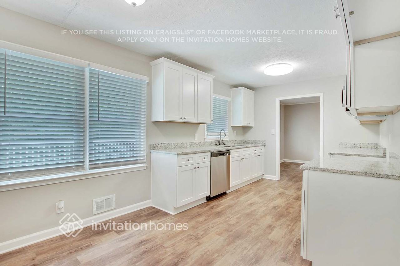 5747 Woodland Dr - Photo 7 of 22