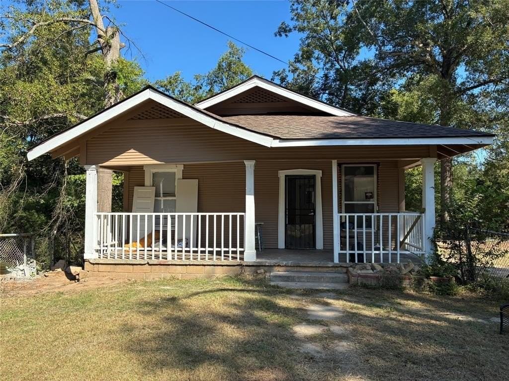 6405 Fairfield Avenue - Photo 2 of 12