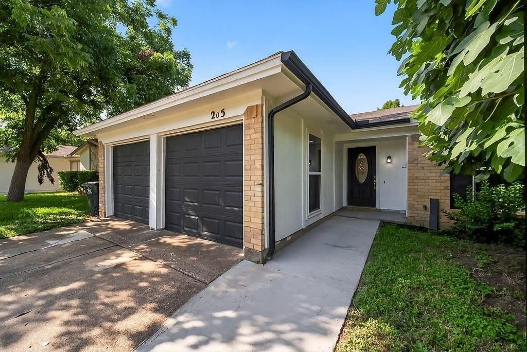 205 Volunteer Dr - Photo 3 of 28