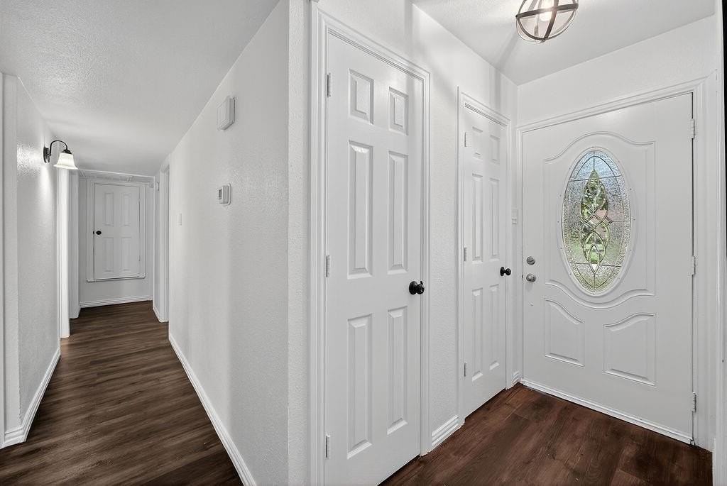 205 Volunteer Dr - Photo 5 of 28