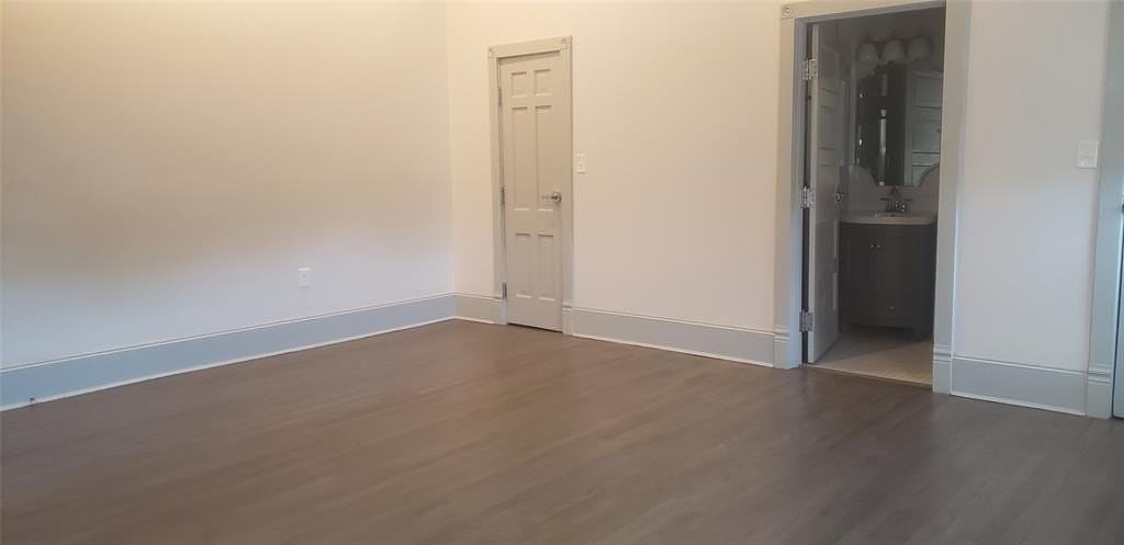 725 W Magnolia Ave #205 - Photo 4 of 9