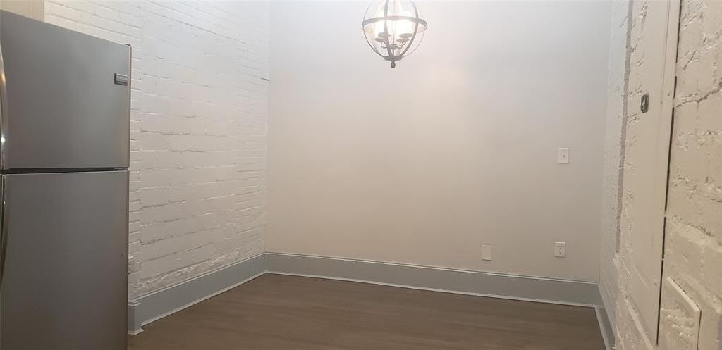 725 W Magnolia Ave #205 - Photo 7 of 9