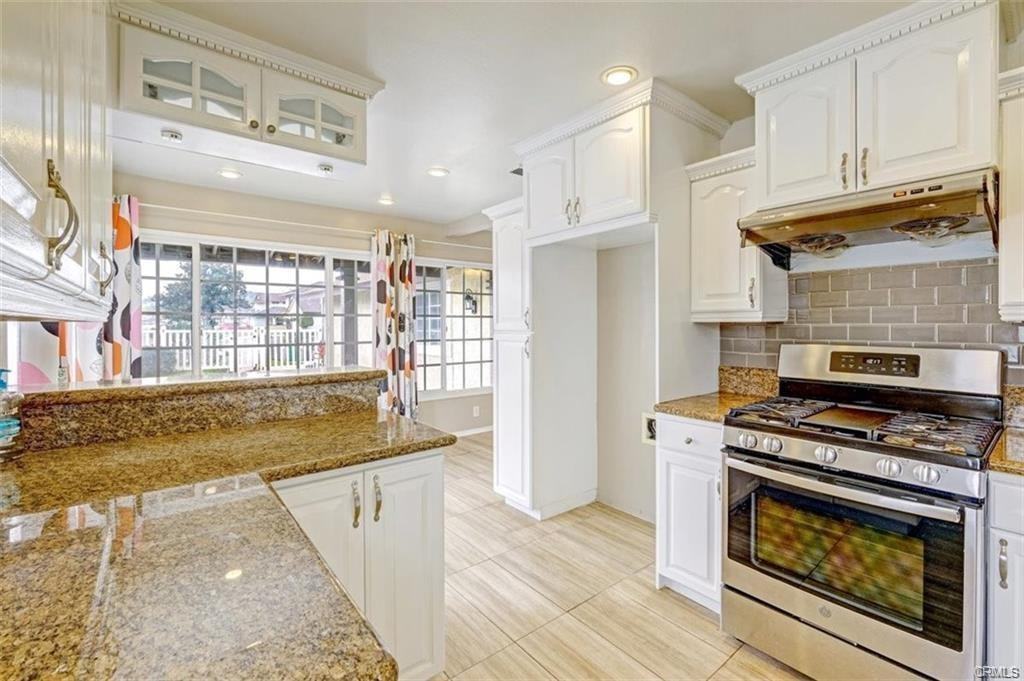 21111 Rainwood Drive - Photo 2 of 8