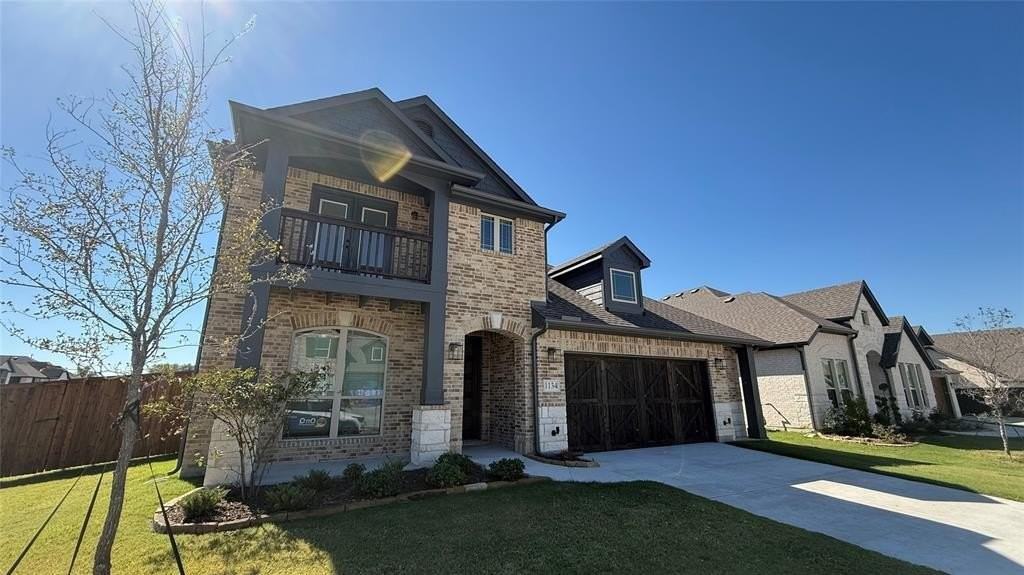 1134 Oriole Drive - Photo 3 of 32