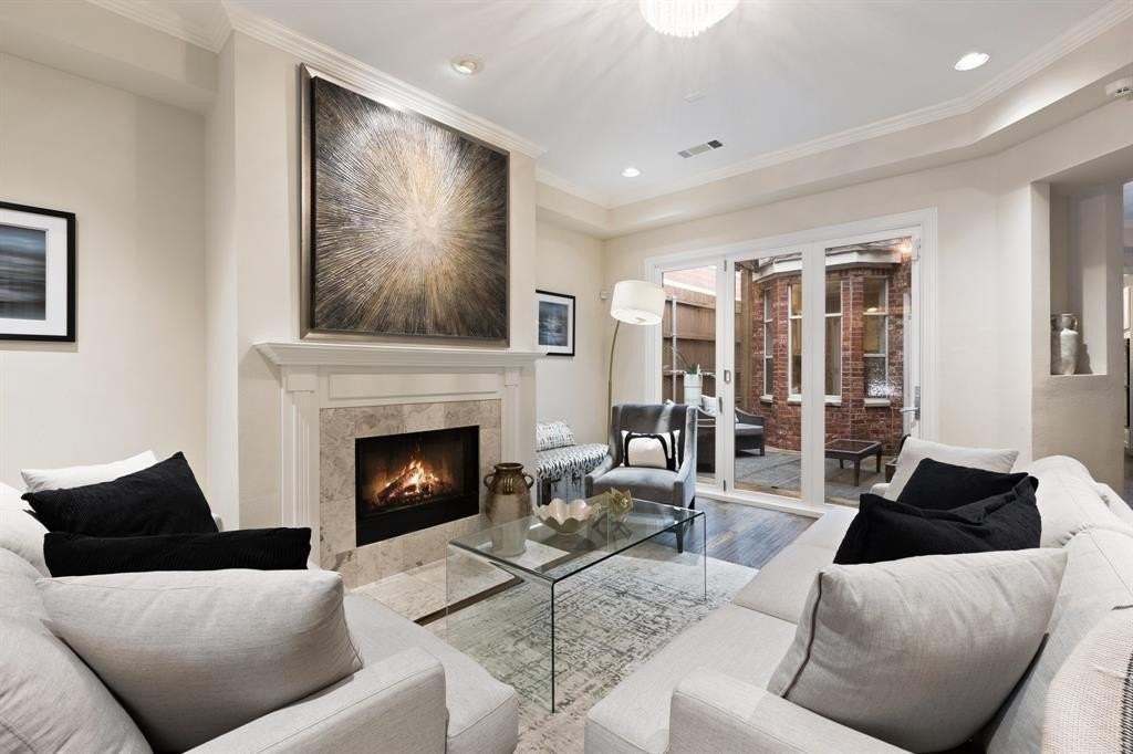 2912 N Pearl St - Photo 5 of 34