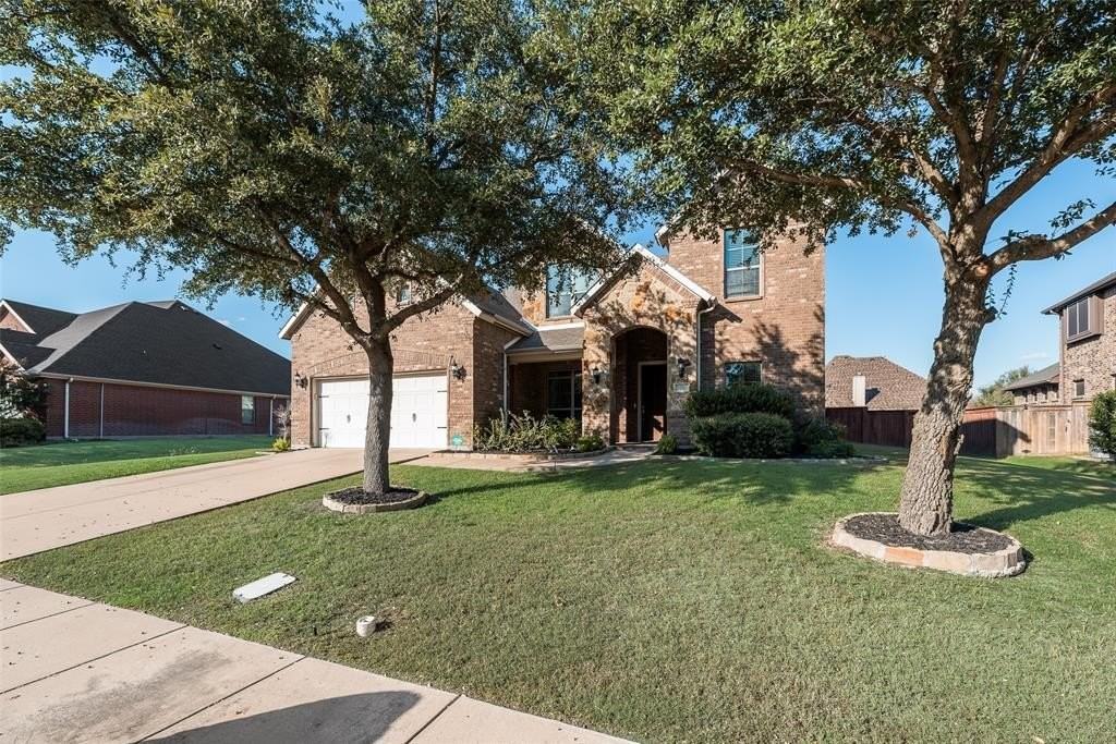 1010 Newington Cir - Photo 2 of 28