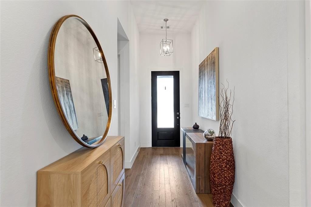 2020 Rhea Ct - Photo 4 of 29