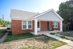 2744 Russell Ave - Photo 1 of 1