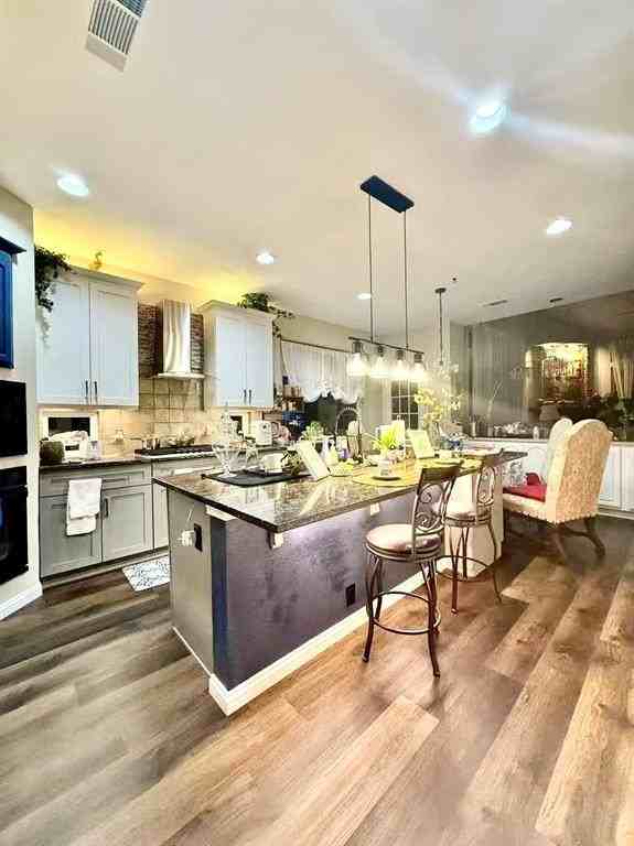 2837 Del Largo Way - Photo 7 of 39