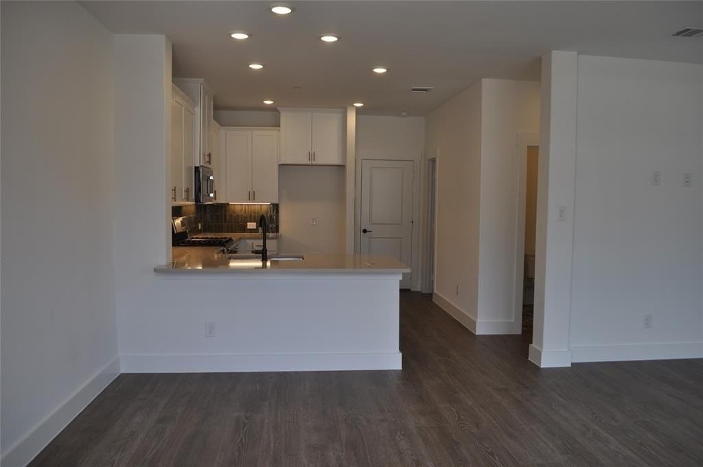 2553 Huxley Mews - Photo 5 of 20