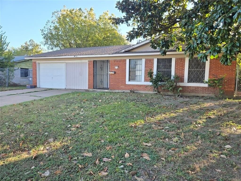 6108 Lazy River Dr - Photo 2 of 16