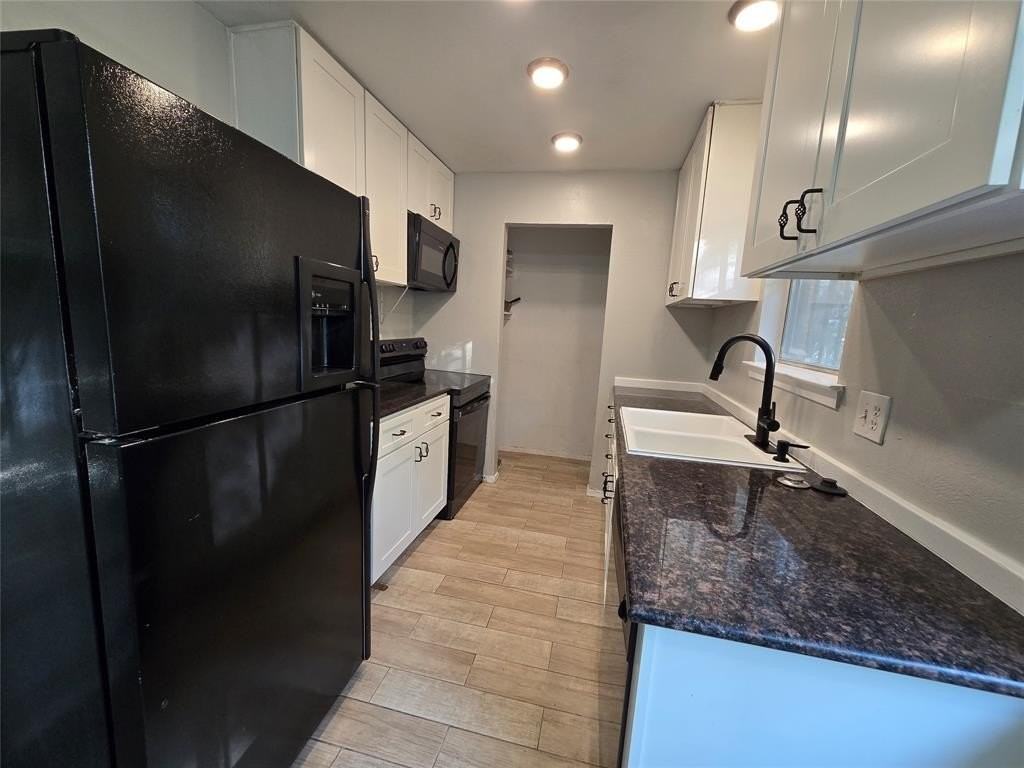 6108 Lazy River Dr - Photo 7 of 16