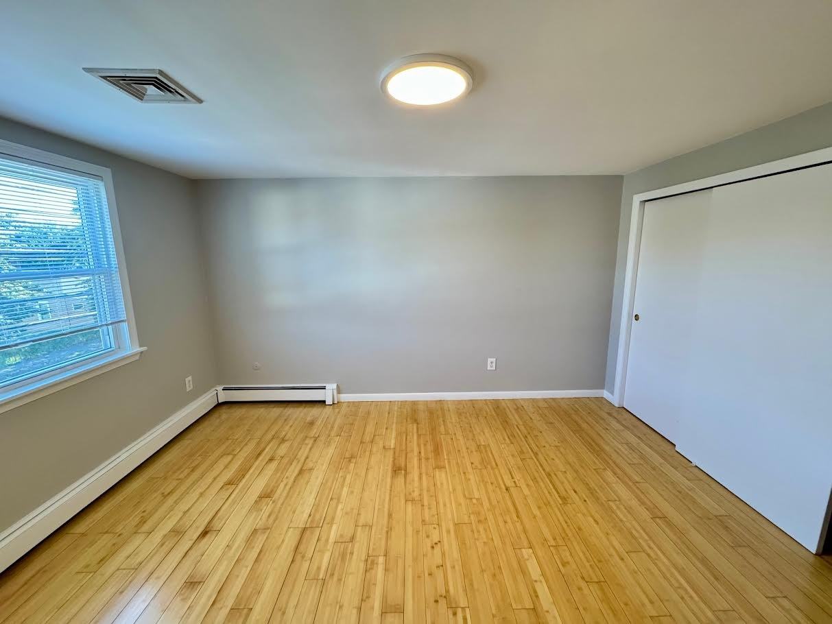 1 Lawndale Ave #B - Photo 3 of 8