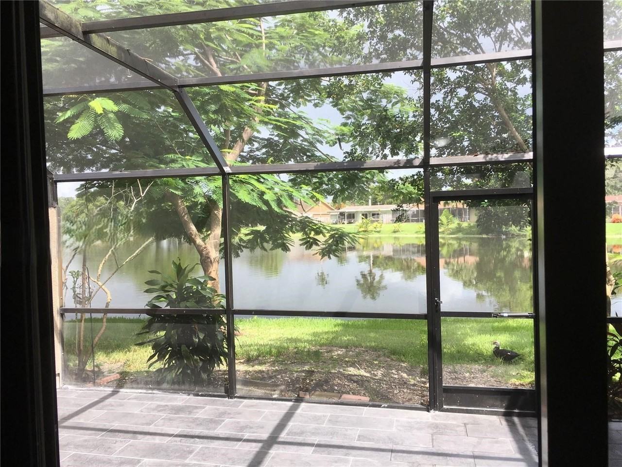 10951 N Lakeview Dr - Photo 2 of 8