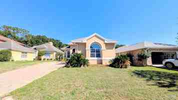 featured image of 2083 Downing Dr