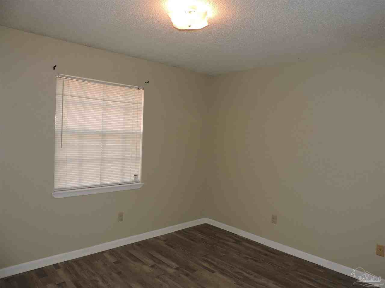 5099 Yacht Harbor Cir - Photo 2 of 10