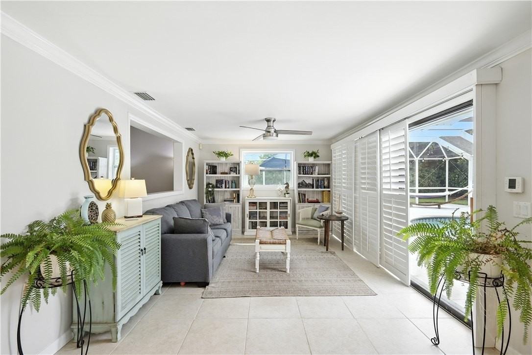 2175 Seminole Shores Ln - Photo 5 of 30