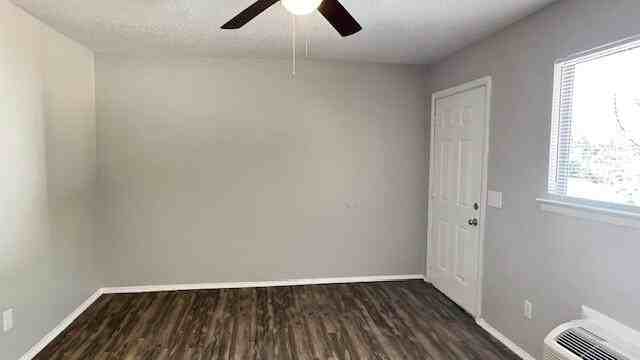 120 Wolfe St Apt 7 - Photo 3 of 15