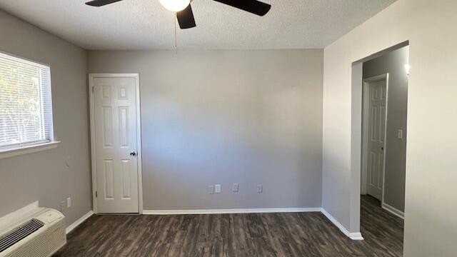 120 Wolfe St Apt 7 - Photo 4 of 15