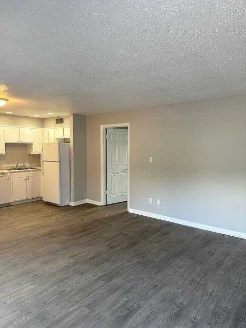 2075 Clingan Dr Nw Apt 55 - Photo 2 of 9