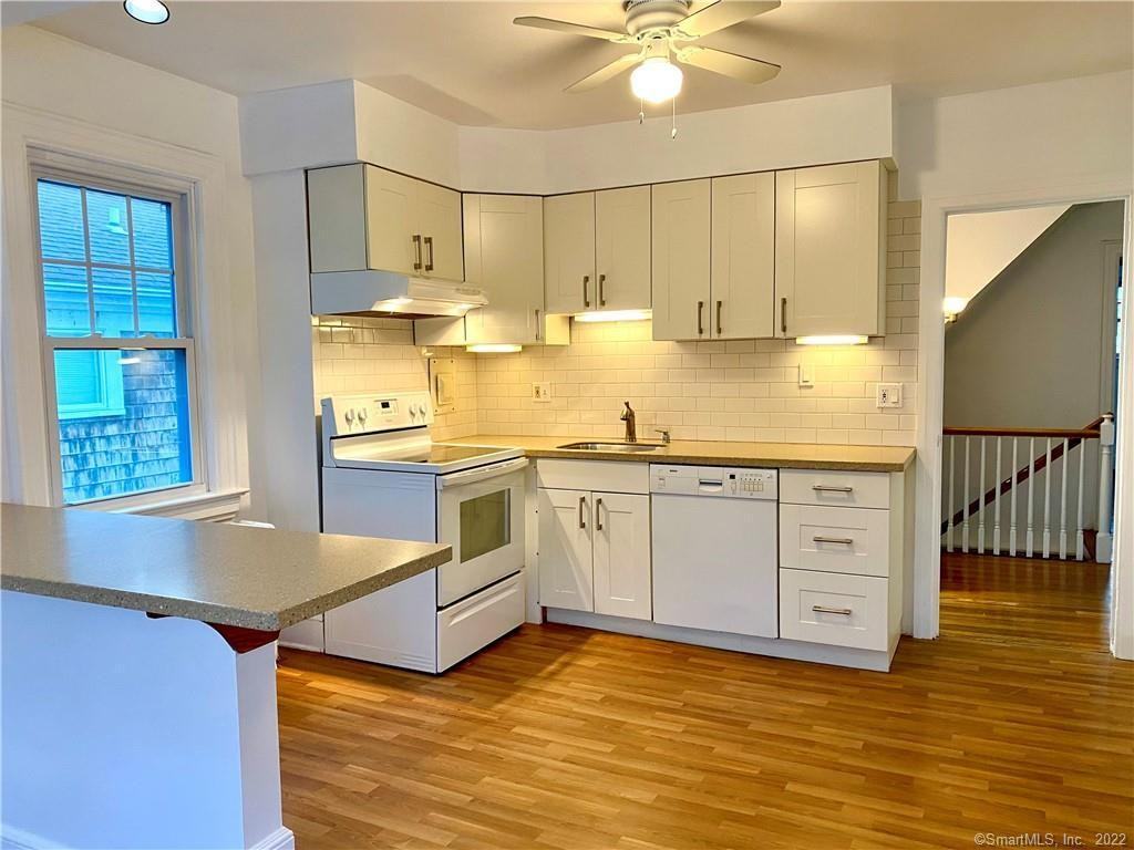 43 Mohegan Ave #2 - Photo 2 of 8