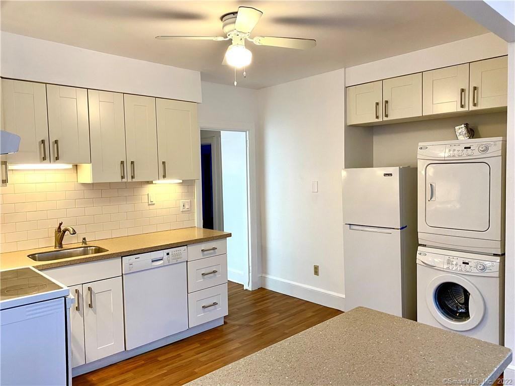 43 Mohegan Ave #2 - Photo 4 of 8