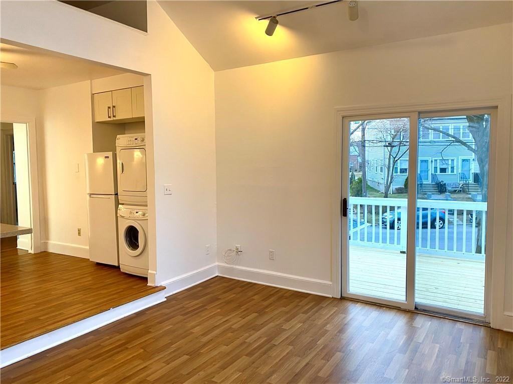 43 Mohegan Ave #2 - Photo 5 of 8
