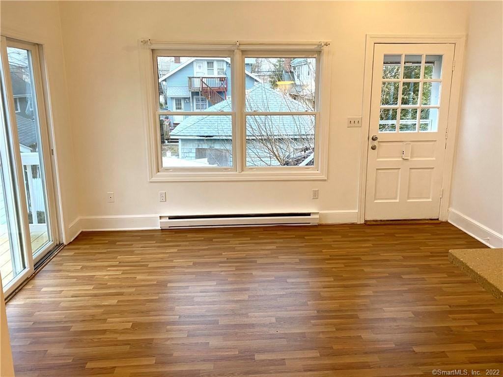 43 Mohegan Ave #2 - Photo 6 of 8