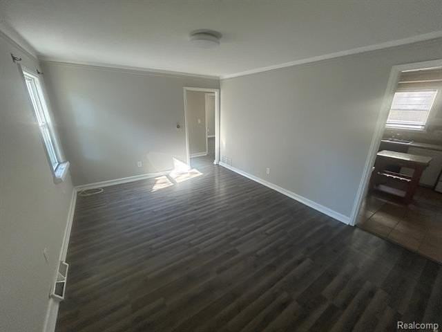 23109 Stauber Ave - Photo 2 of 13