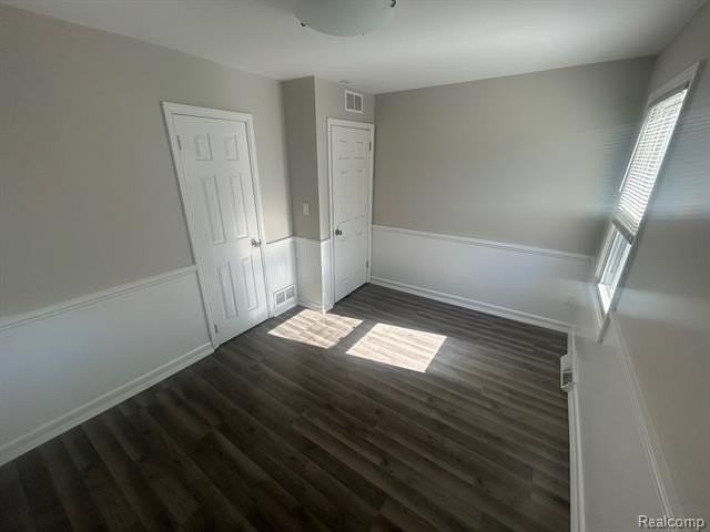 23109 Stauber Ave - Photo 7 of 13