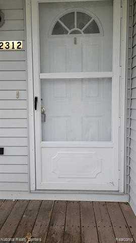 2312 12th St - Photo 2 of 16