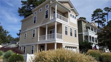 featured image of 637 12th St