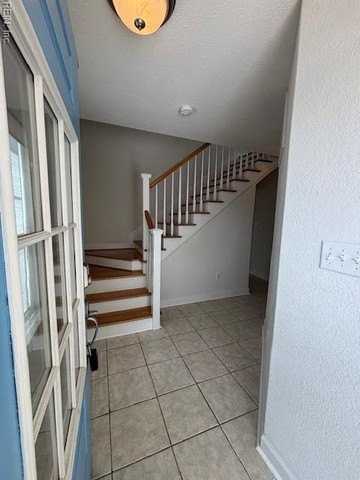 637 12th St - Photo 3 of 40