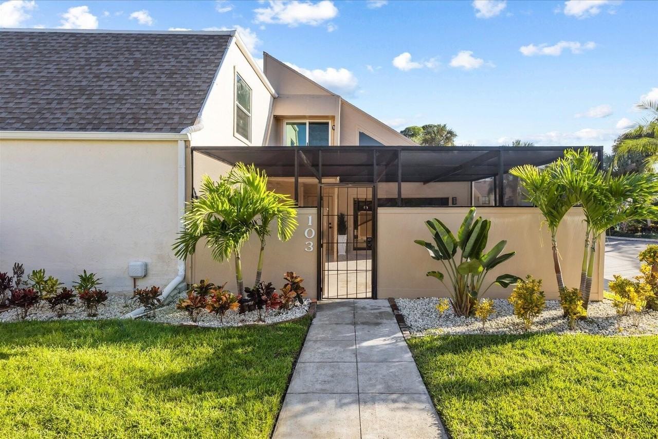 1100 Se Mitchell Ave #103 - Photo 2 of 39