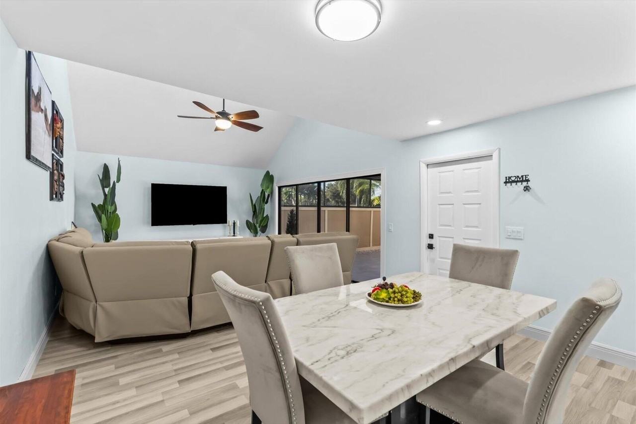 1100 Se Mitchell Ave #103 - Photo 7 of 39