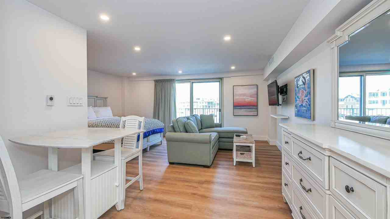 322 Boardwalk - Photo 3 of 41