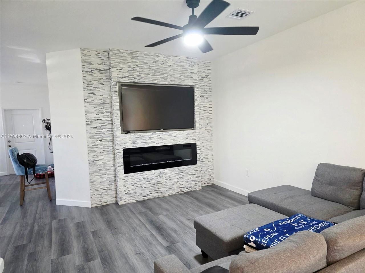 13130 Sw 232nd Ter #13130 - Photo 3 of 8