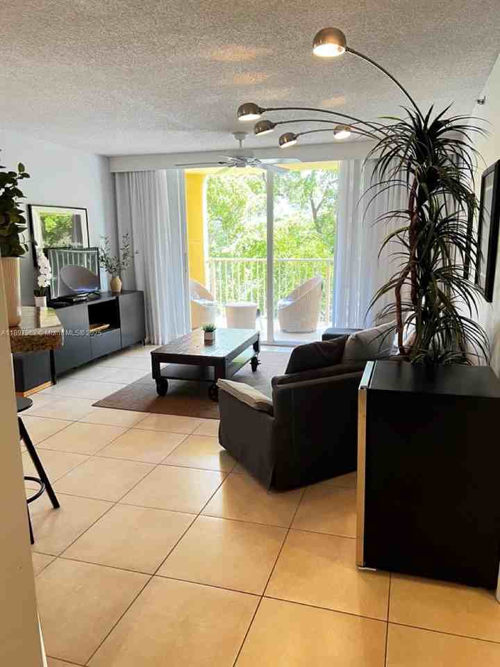 19501 E Country Club Dr #9404 - Photo 5 of 8