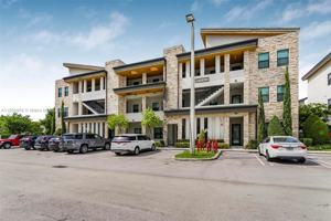 featured image of 7865 Nw 104th Ave #33