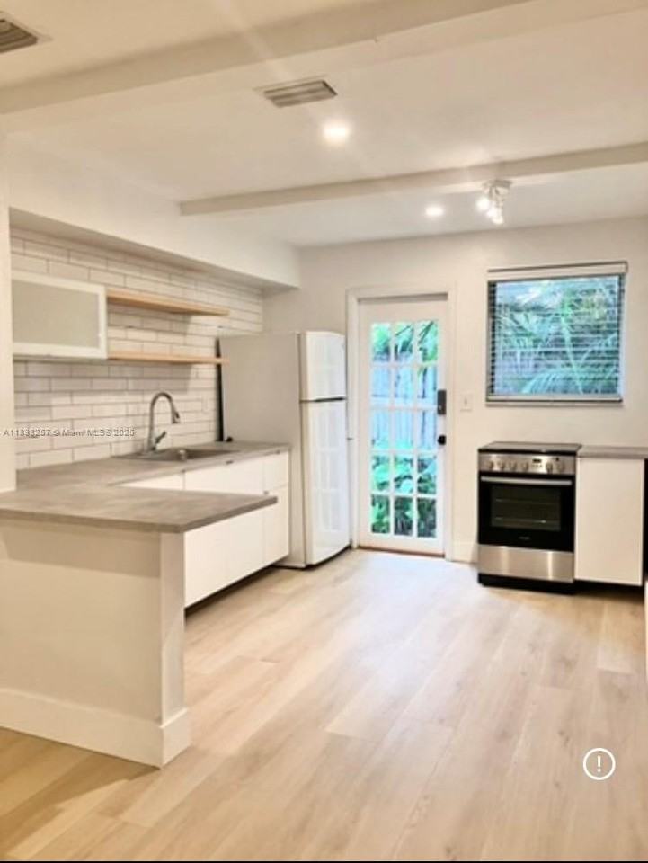 2538 Southwest 11th Street #2 - Photo 3 of 8