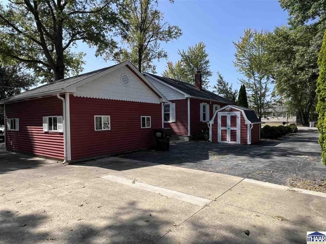 1102 E Springhill Dr - Photo 7 of 16