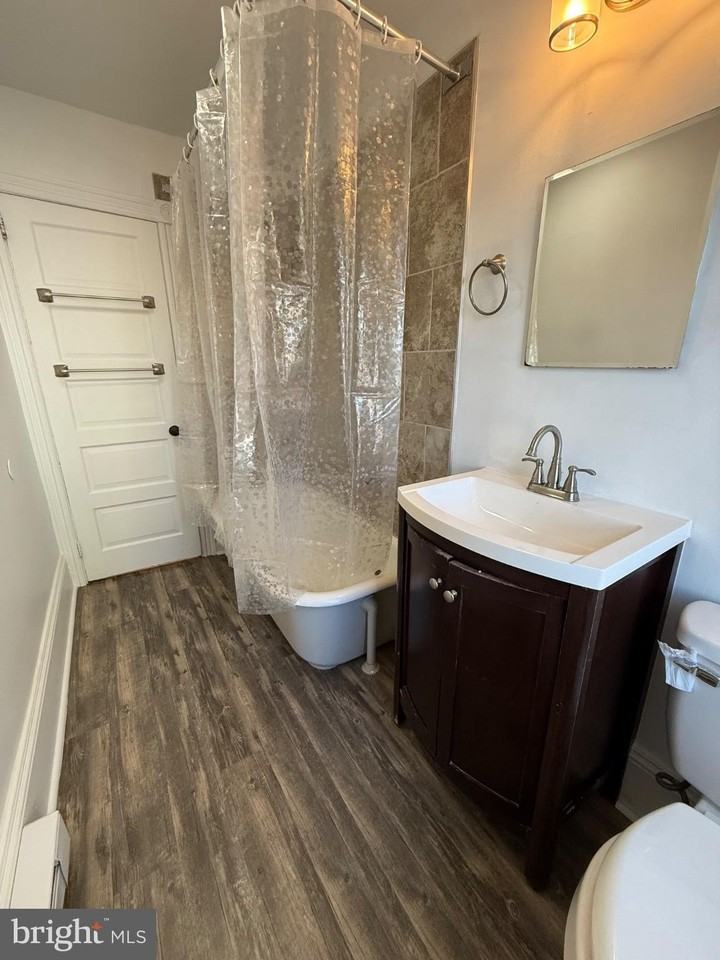 33 E 4th St - Photo 6 of 20