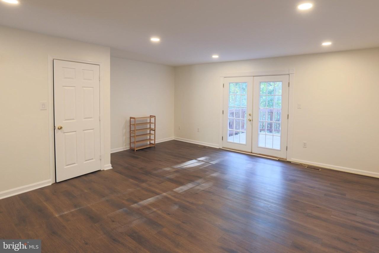 14436 Whisperwood Ct - Photo 5 of 24