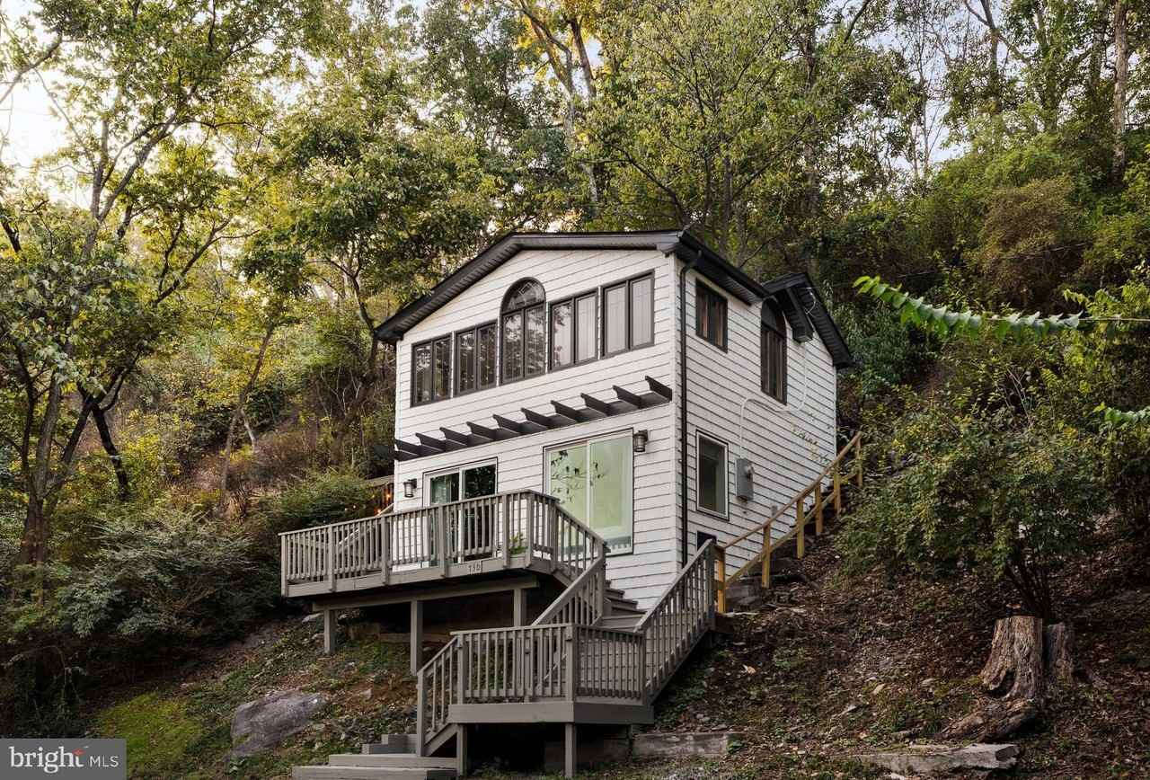 730 Bennys Beach Rd - Photo 3 of 44