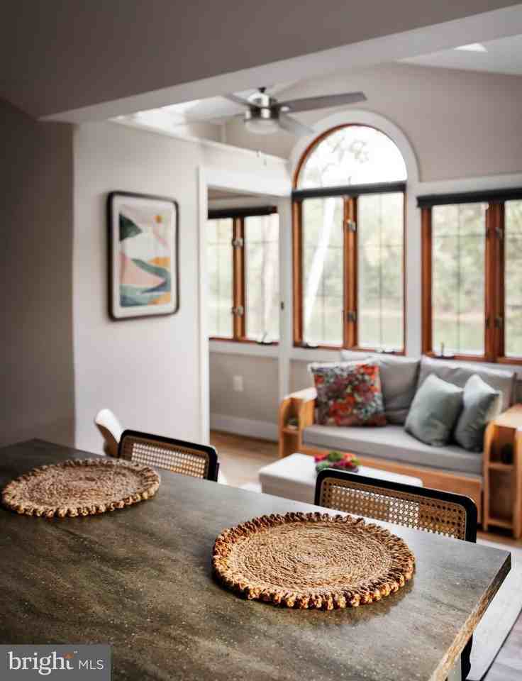 730 Bennys Beach Rd - Photo 7 of 44